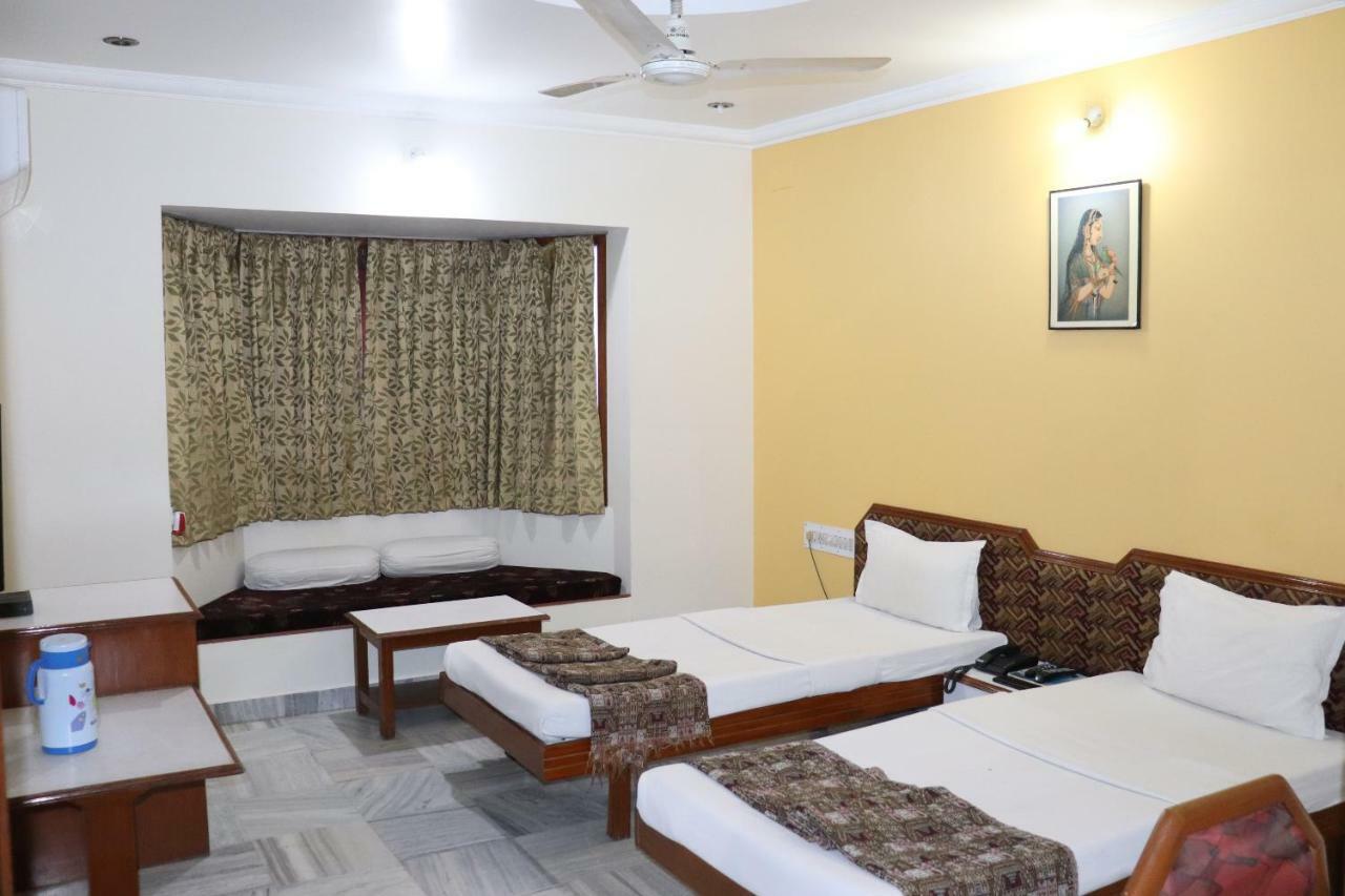 Geetco Hotel Jalor Экстерьер фото