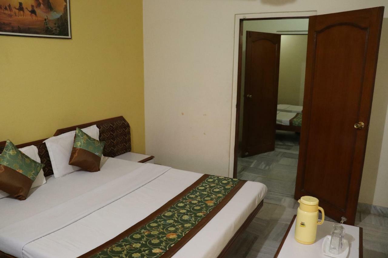 Geetco Hotel Jalor Экстерьер фото