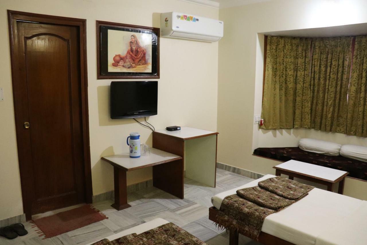 Geetco Hotel Jalor Экстерьер фото