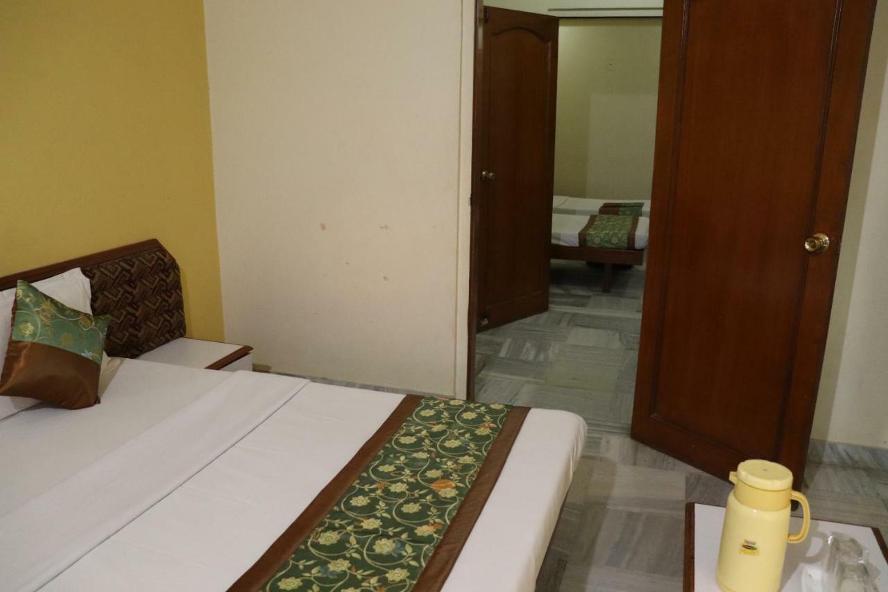 Geetco Hotel Jalor Экстерьер фото