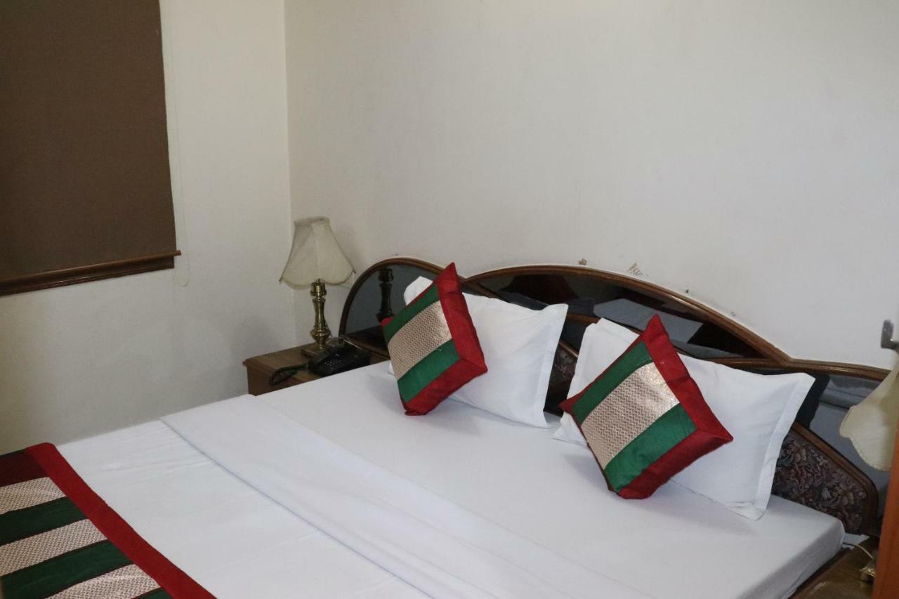 Geetco Hotel Jalor Экстерьер фото
