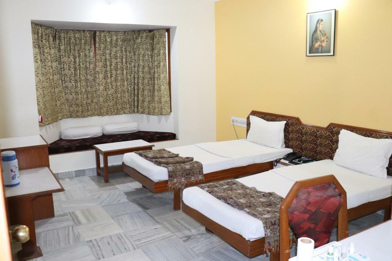 Geetco Hotel Jalor Экстерьер фото