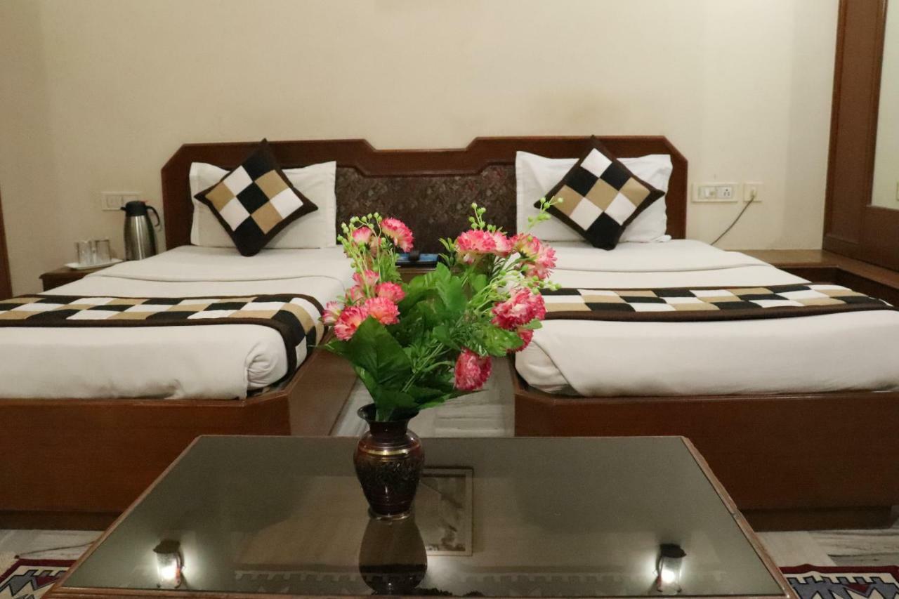 Geetco Hotel Jalor Экстерьер фото