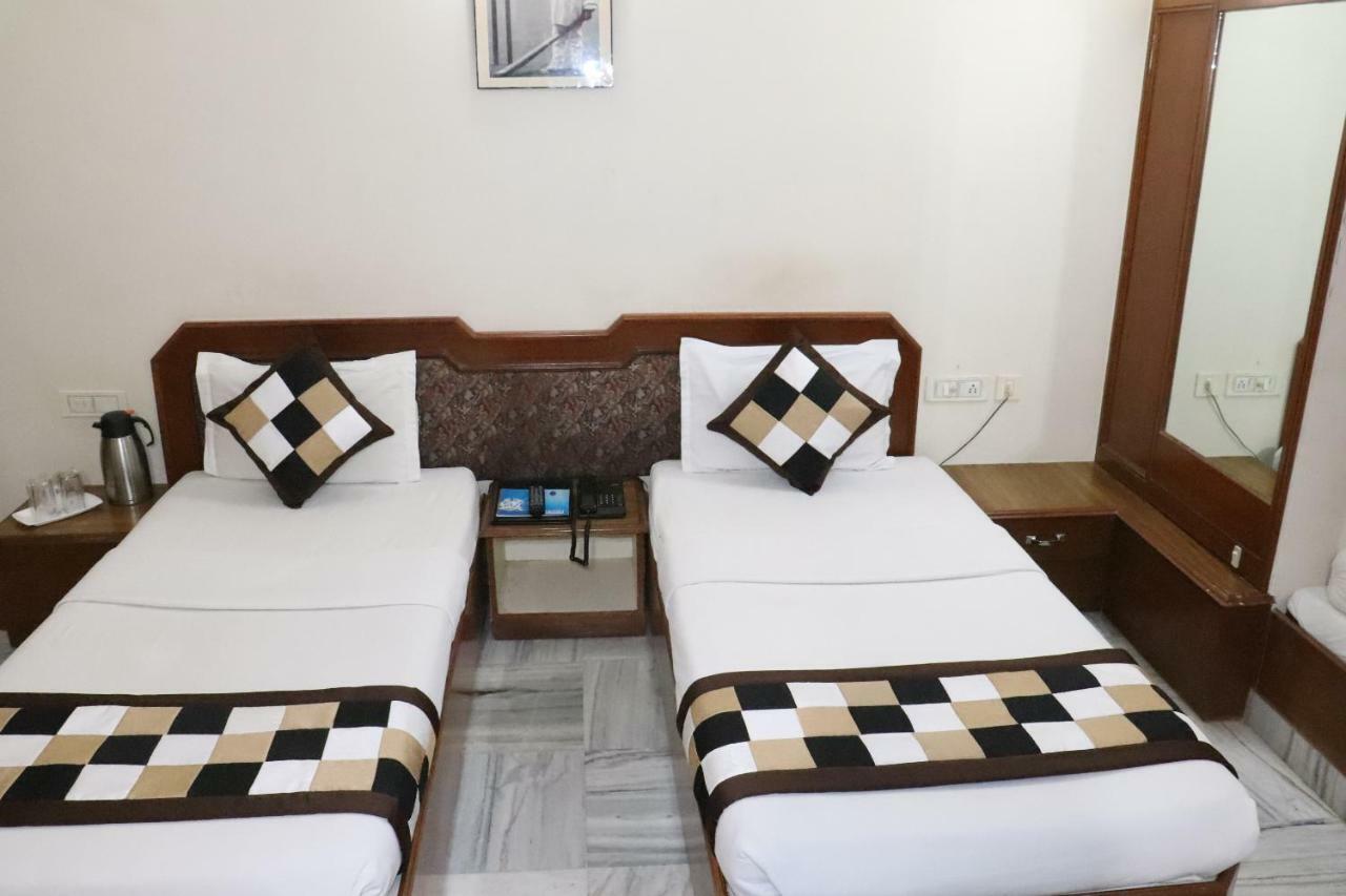 Geetco Hotel Jalor Экстерьер фото
